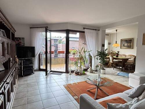 Wohnzimmer - 2 Zimmer Etagenwohnung in Mönchengladbach