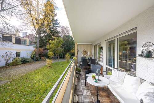 Balkon - Etagenwohnung mit 83,70 m&sup2; in München zum Kaufen