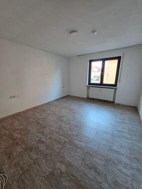 20251202_121246.jpg - 3 Zimmer Etagenwohnung in Feucht