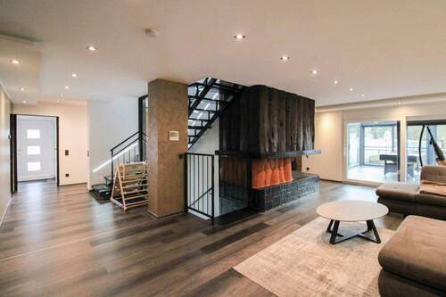 Eingangsbereich - 1 Zimmer Mehrfamilienhaus, Wohnhaus in Hamm