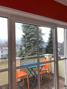 Balkon - Rarität, Licht durchgeflutete 3 Zimmer, Dachgeschosswohnung