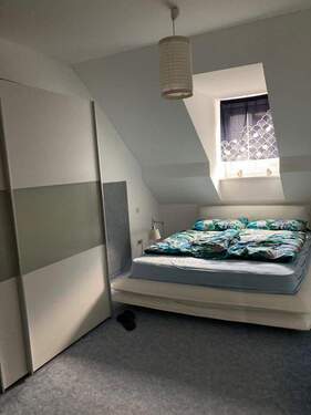 Schlafzimmer - 3 Zimmer Etagenwohnung in MÜNCHEN