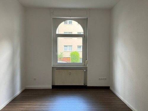 Zimmer 1 - Helle 3-Raum-Wohnung in begehrter Lage