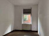 Zimmer 2 - 3 Zimmer Etagenwohnung zur Miete in Erfurt