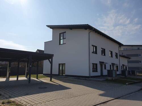 Ansicht Ost - Mehrfamilienhaus, Wohnhaus mit 150,00 m&sup2; in Waldkraiburg zum Kaufen