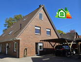 freie DHH mit Carport - 1 Zimmer Mehrfamilienhaus, Wohnhaus in Elmshorn