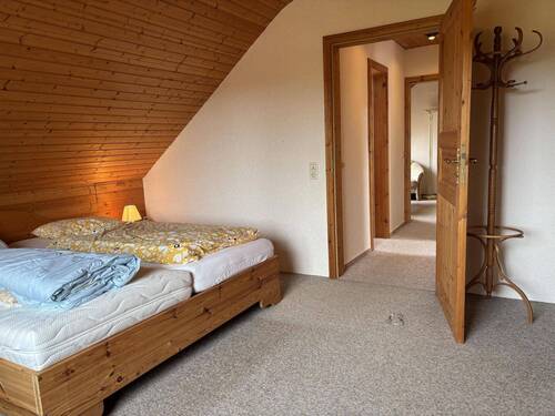 Schlafzimmer DG - 