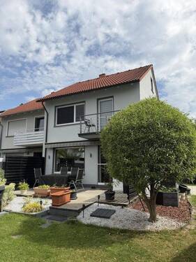 Haus Gartenansicht - Provisionsfrei: Charmantes Reihenendhaus, entspanntes Einziehen und enormes Potenzial in Bestlage