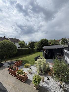 Gartenblick von der Terasse - 4 Zimmer Reihenendhaus in Oberursel