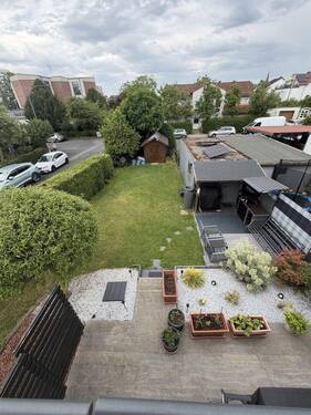 Gartenblick vom Balkon - Reihenendhaus mit 84,00 m&sup2; in Oberursel zum Kaufen