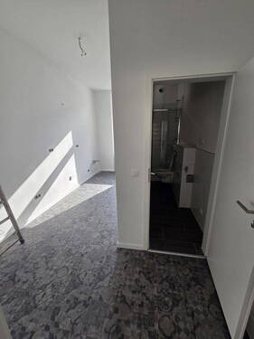 Bild 2 - 2 Zimmer Etagenwohnung zur Miete in Wuppertal