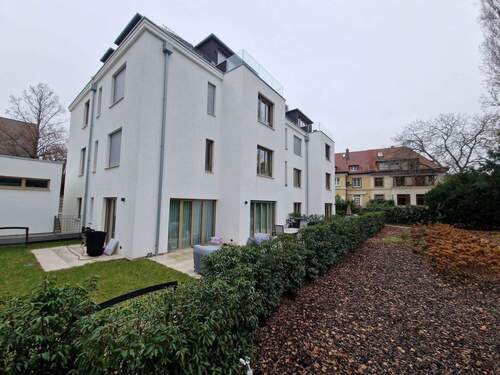 Gartenansicht (2).jpg - In Uni- Nähe, ansprechend und barrierefrei, 4 - Zi.- Wohnung mit großer Terrasse und TG- Stellplatz