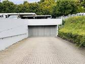 Einfahrt in die Tiefgarage - 