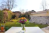 Ansicht Garten - VERKAUF: Gartenparadies - Charmante Erdgeschosswohnung in Weilheim!