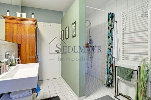Badezimmer EG 1 - 