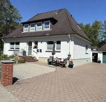 Modernisiertes Zweifamilienhaus auf großzügigem Grundstück in Bad Bevensen!