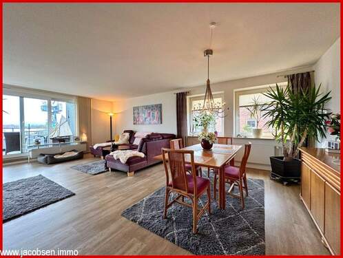 Wohn- und Esszimmer - 