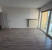 Geräumige 3-Zimmer-Wohnung mit Balkon, Aufzug und Stellplatz in Fürth - Stadtteil Hardhöhe