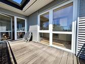Terrasse mit Holzdielen - 2 Zimmer Etagenwohnung in Uelzen