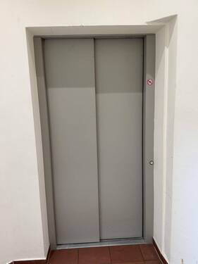Fahrstuhl - 