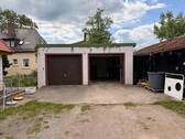 Doppelgarage mit Einfahrt - 