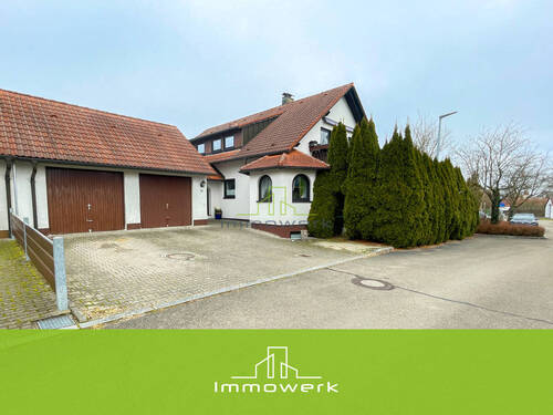 Außen - Zweifamilienhaus mit zusätzlicher Einliegerwohnung in Senden Hausen