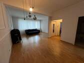 Wohnzimmer - 2 Zimmer Etagenwohnung zum Kaufen in Düsseldorf