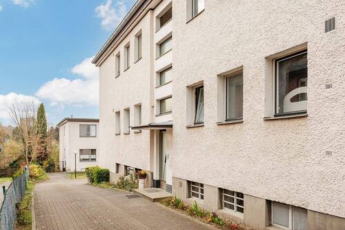 Gebäudeansicht - Vermietete Wohnung in Berlin-Hermsdorf mit Gartennutzung