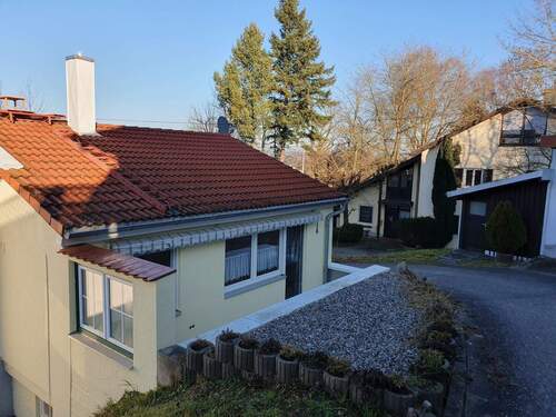 Ansicht Süd - 3 Zimmer Mehrfamilienhaus, Wohnhaus in Schwindegg