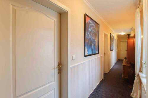 Flur zu den Zimmern - 