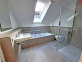 Badezimmer im Obergeschoss - 