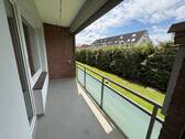 Sonniger Balkon - 3 Zimmer Etagenwohnung zur Miete in Norderstedt