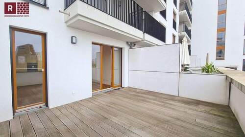 Terrasse - 3 Zimmer Etagenwohnung zur Miete in Frankfurt