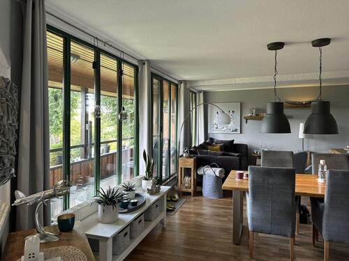 Wohn- und Esszimmer - 