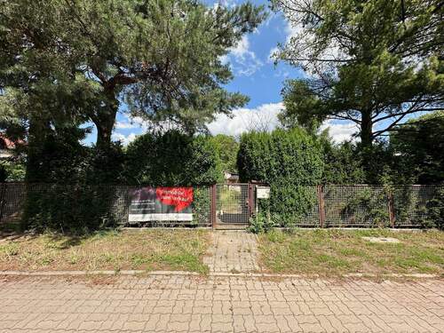 Straßenansicht vorn - 