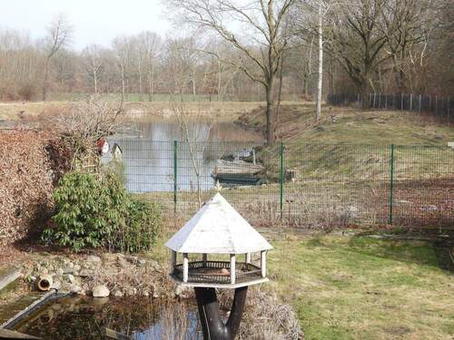 Blick in den Garten - 1 Zimmer Mehrfamilienhaus, Wohnhaus in Wahlstedt