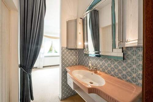 Waschbereich im Dachgeschoss - 