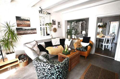 EG-Blick ins Wohnzimmer - 