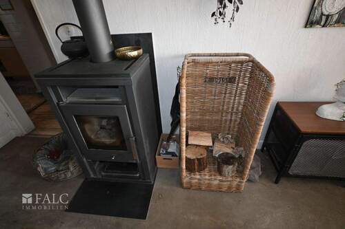 EG-Kamin im Wohnzimmer - 