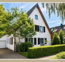 Landhaus im Dornröschenschlaf in bester Lage von Krefeld-Bockum