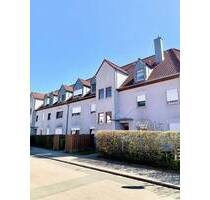 Leerstetten: Gepflegte 2-Zimmer Wohnung im Erdgeschoss mit Terrasse und Tiefgaragenstellplatz - Schwanstetten