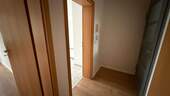 IMG_2993 - Modernes Laminat 2. OG sonniger Balkon - Bad mit Dusche + Fenster !