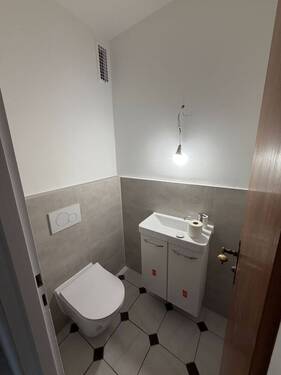 WC - 