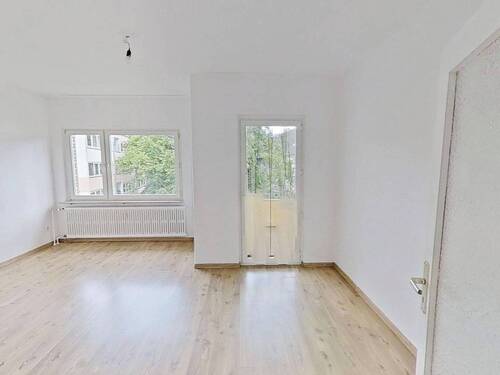 Ansicht I: Wohn- und Esszimmer - Helle 3-Zimmer-Wohnung mit sonnigem BALKON in Duisburg-Meiderich