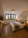 Einrichtungsbeispiel KI generiert - Renovierte 3-Zimmer Wohnung mit Balkon und Einbauküche