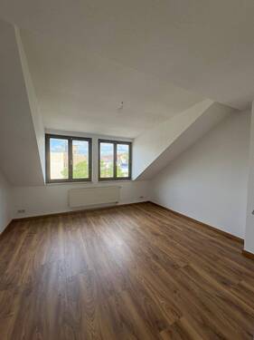 Wohnzimmer - Etagenwohnung mit 85,00 m&sup2; in Plauen zur Miete