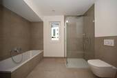 ... mit eigenem Badezimmer - 