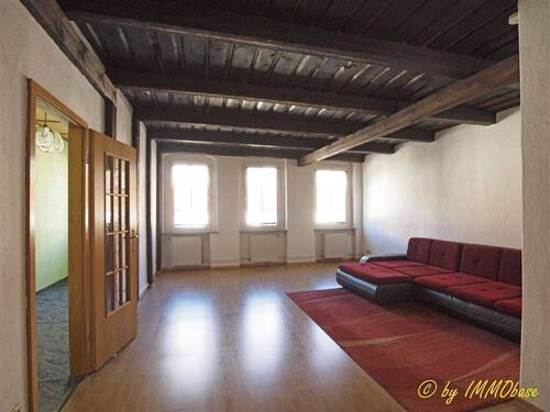Geräumiges Wohnzimmer - 