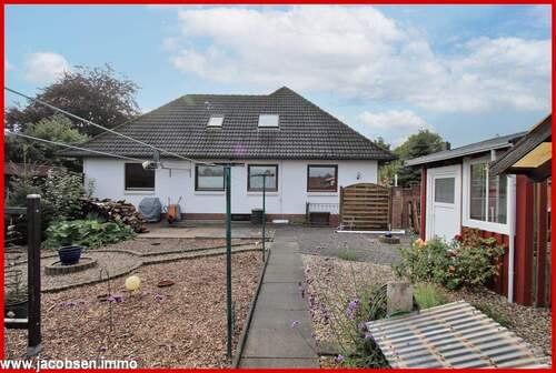 Ostansicht - 7 Zimmer Mehrfamilienhaus, Wohnhaus in Sollerup