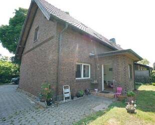 Alpen-Menzelen: Zweifamilienhaus mit Geschichte